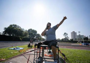 赛事直播与互动体验